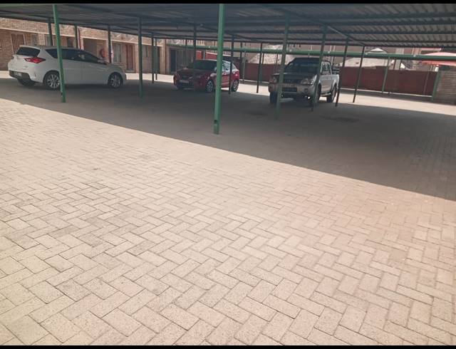 3 BEDROOM APARTMENT FOR SALE IN RUSTENBURG CENTRAL